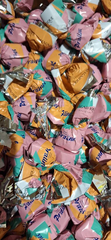 Šokolādes konfektes Deserta praline 1.KG