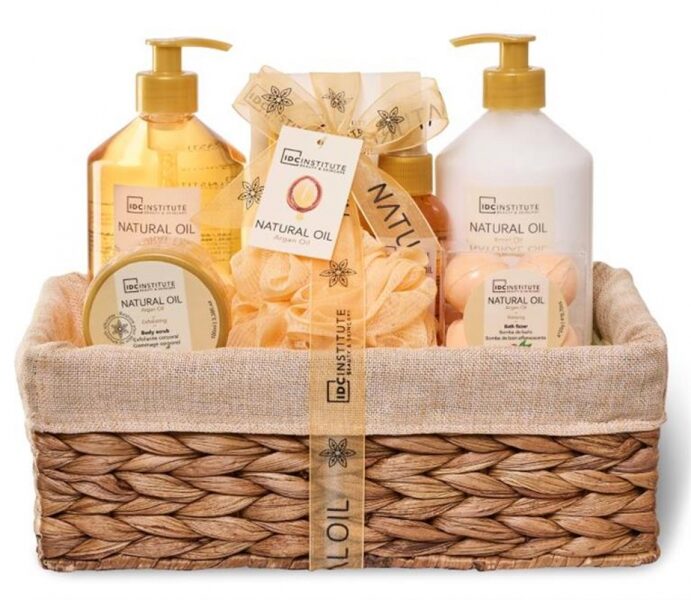 Gift set IDC Institute Natural Oil (8 pcs)